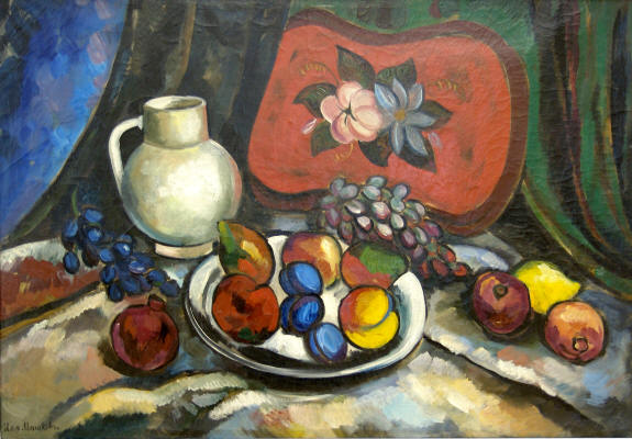 Ilya Mashkov - still life with a tray white jug and fruit - 1910